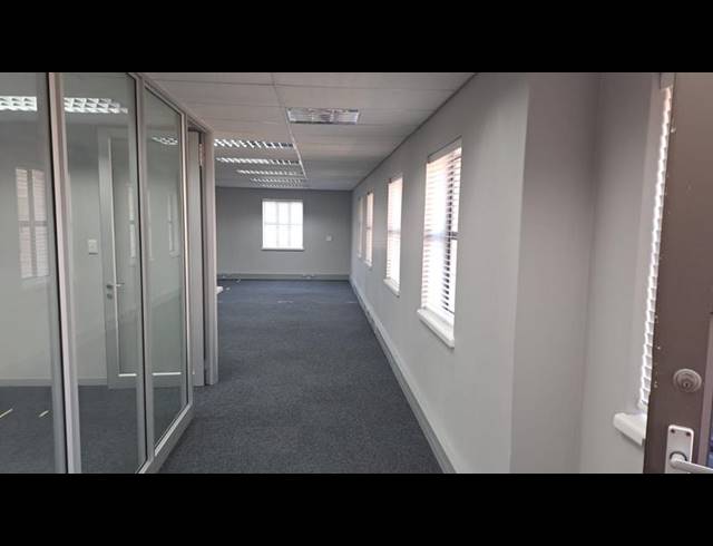 BUSINESS PROPERTY TO RENT IN NEWTON PARK